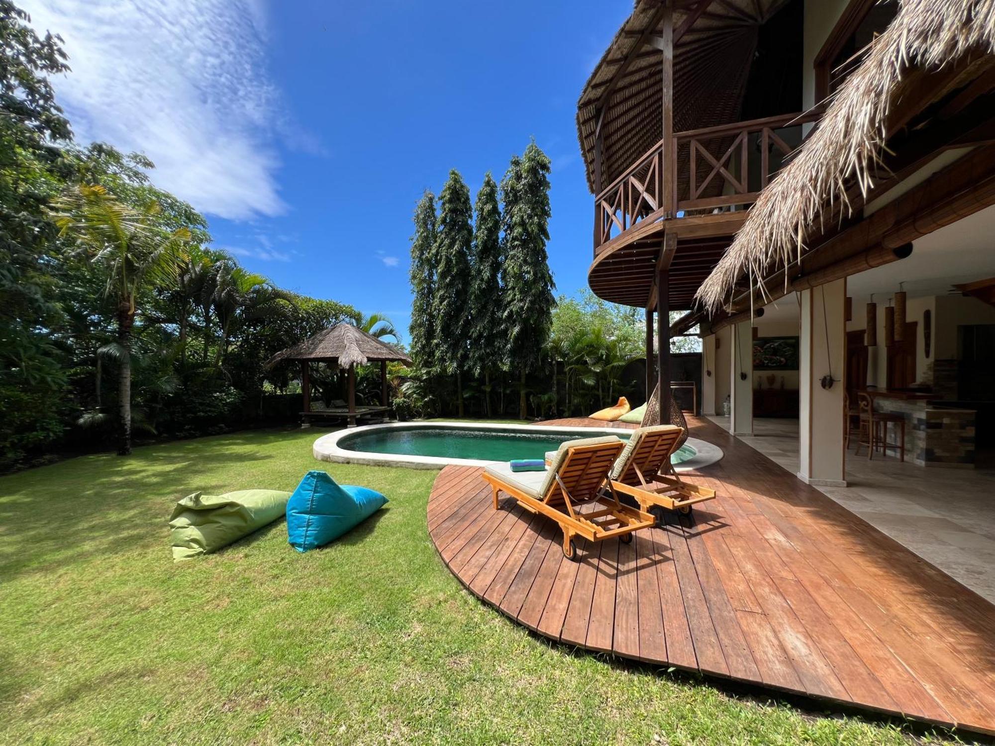 Breezy Point Villas Nusa Dua  Ngoại thất bức ảnh